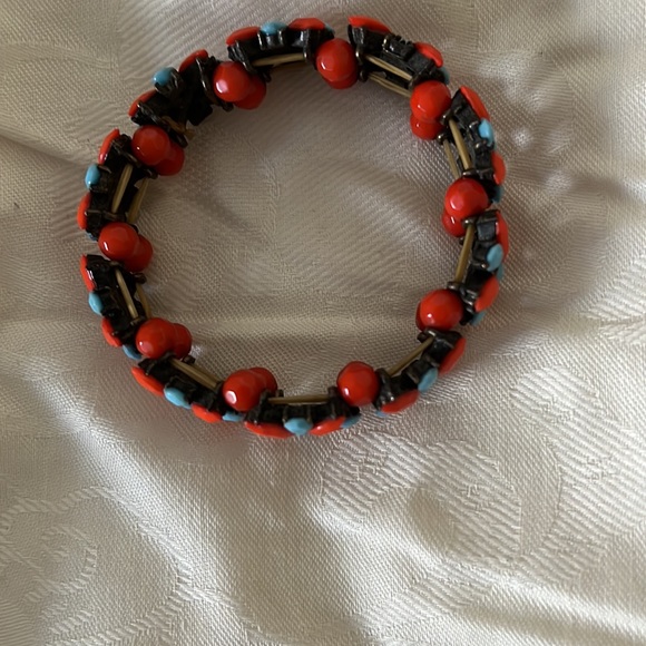 Beaded Bracelet - Elastic Band - Picture 2 of 3